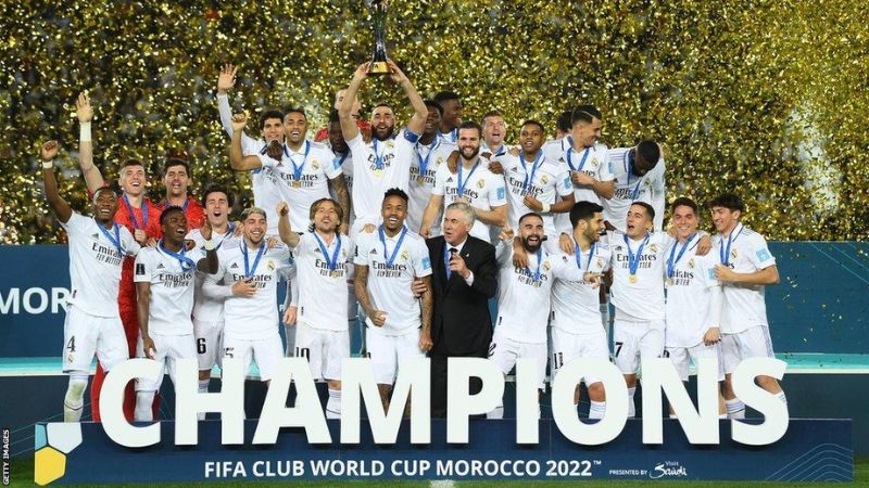 Đội vô địch giải FIFA Club World Cup giành chiếc cúp danh giá